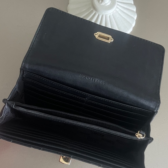 Michael Kors Quilted Black Wallet - Picture 8 of 15